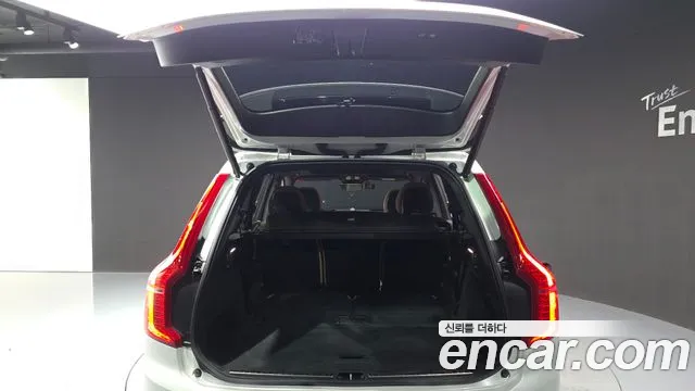 Volvo XC90 Generation 2 — Фото автомобиля 20
