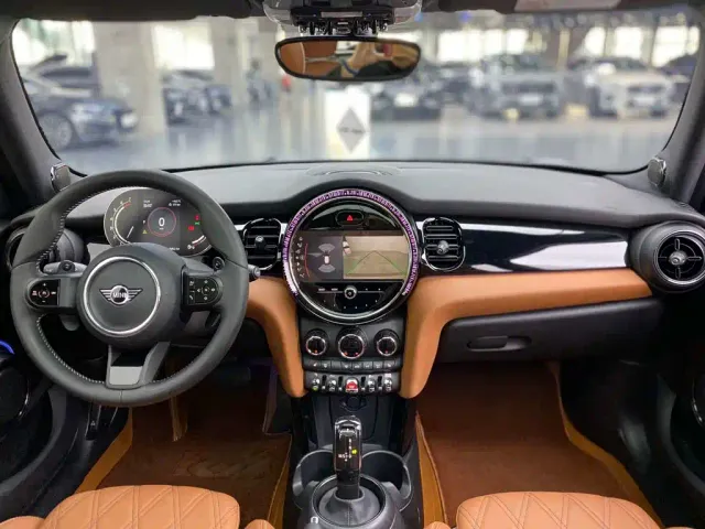 MINI MINI 2023 Facelift 2.0T COOPER S Artist 5-Door — Фото автомобиля 13