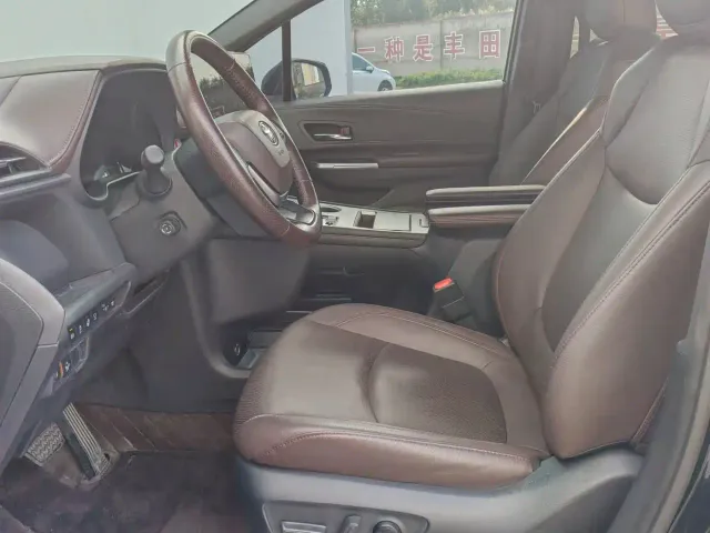 Toyota Granvia — Фото автомобиля 5