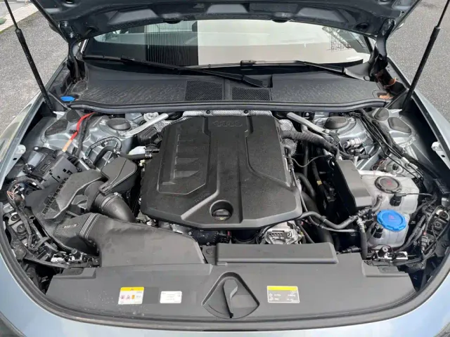 Audi A6L — Фото автомобиля 14