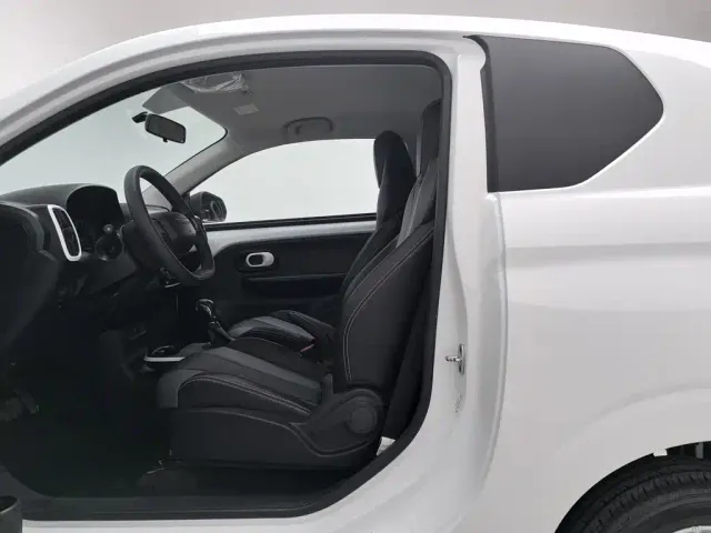 Roewe Clever — Фото автомобиля 10
