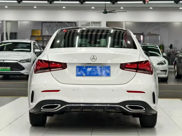Mercedes-Benz A-Class — Фото автомобиля 8