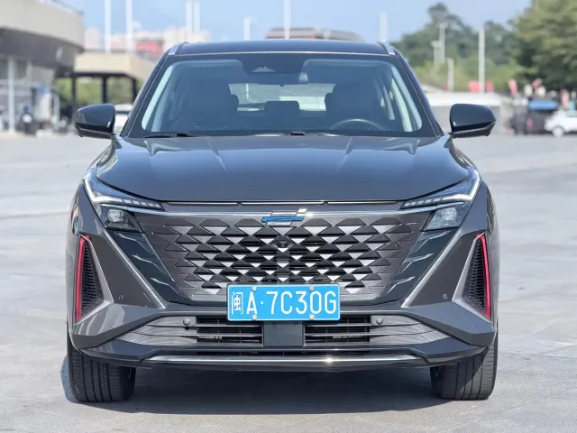 Changan Z6 — Фото автомобиля 2