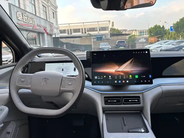 BYD Song Ultra — Фото автомобиля 15