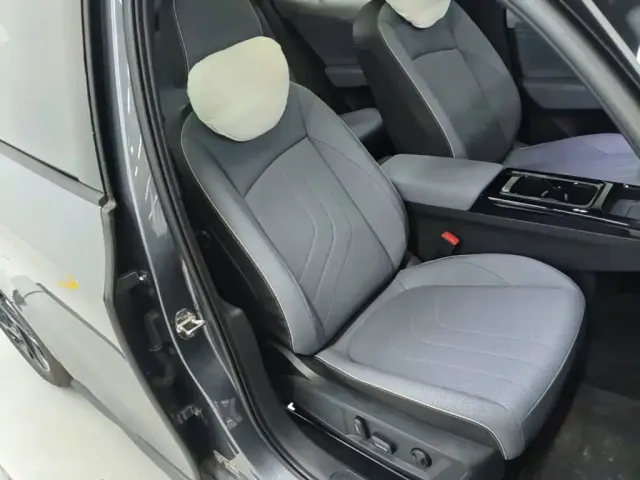 Volkswagen ID.3 — Фото автомобиля 24
