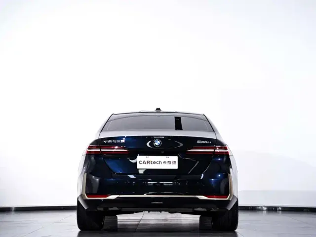 BMW 5 Series — Фото автомобиля 7
