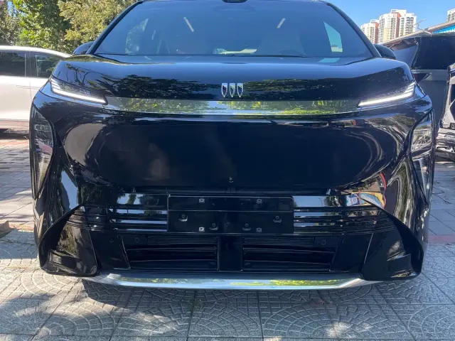 Buick Zhijing Shijia — Фото автомобиля 2