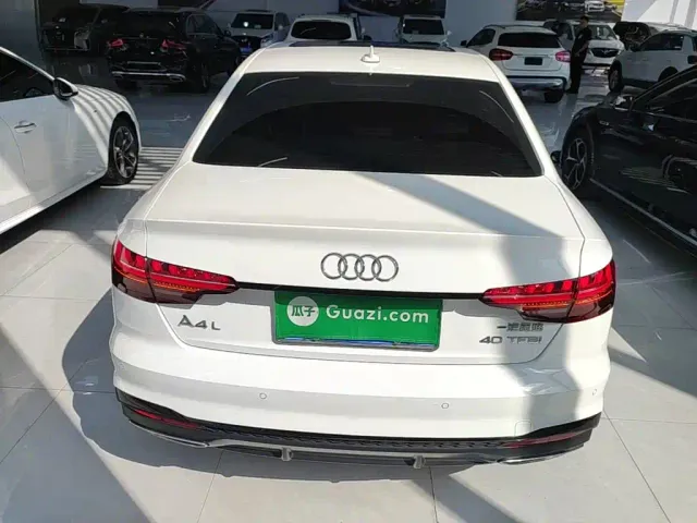 Audi A4L — Фото автомобиля 5
