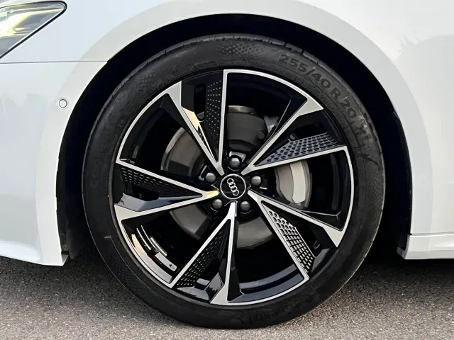 Audi A7 — Фото автомобиля 10