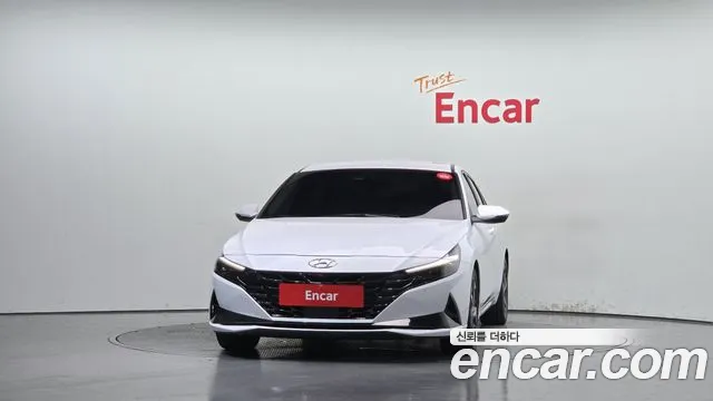 Hyundai Avante CN7 — Фото автомобиля 3