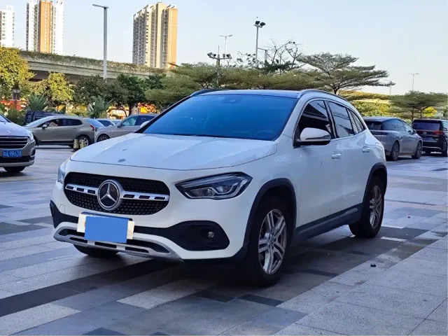 Фотография автомобиля — Mercedes-Benz GLA-Class