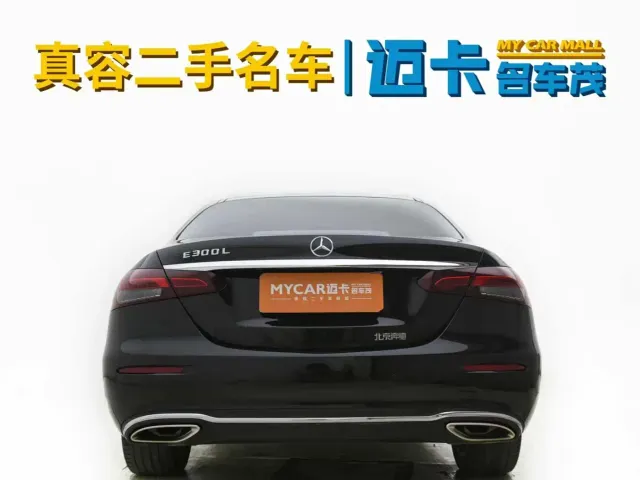 Mercedes-Benz E-Class — Фото автомобиля 14