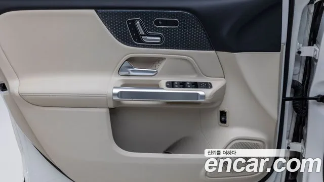 Mercedes-Benz GLB-Class X247 — Фото автомобиля 15