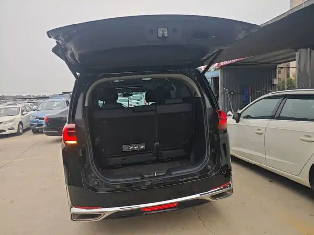 GAC Trumpchi M8 — Фото автомобиля 18