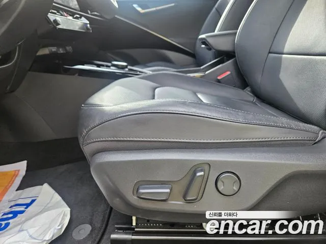 Kia Niro Niro (New) — Фото автомобиля 10