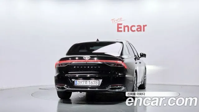 Hyundai Grandeur Grandeur (New) — Фото автомобиля 4