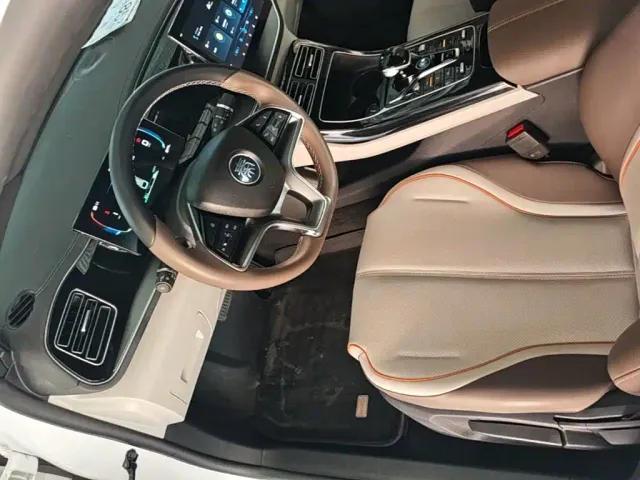 BYD Qin PLUS — Фото автомобиля 15