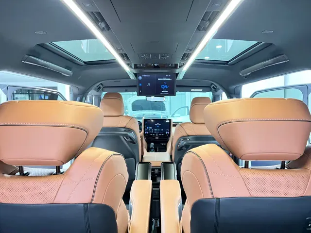 Toyota Vellfire — Фото автомобиля 6
