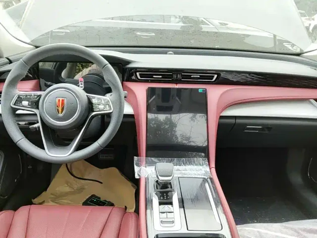 Hongqi H5 — Фото автомобиля 5