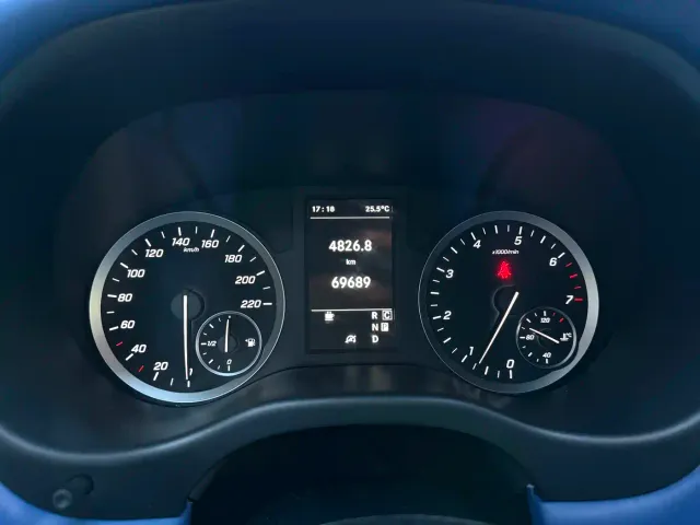 Mercedes-Benz Vito — Фото автомобиля 10