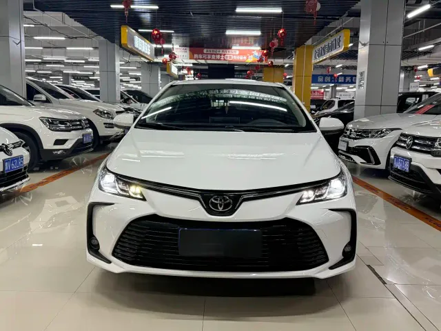 Toyota Corolla — Фото автомобиля 2