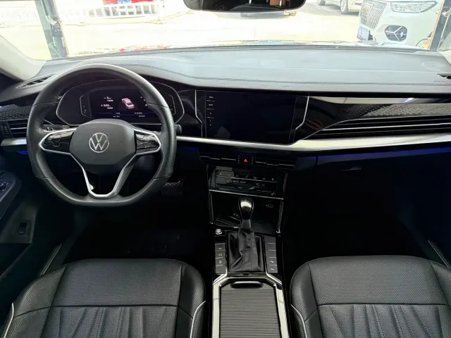 Volkswagen Passat — Фото автомобиля 7