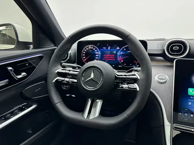 Mercedes-Benz C-Class — Фото автомобиля 20