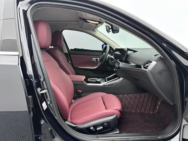 BMW BMW 3 Series 2023 320Li M Sport Package — Фото автомобиля 12