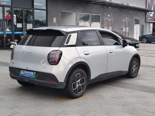 GAC Aion UT — Фото автомобиля 7