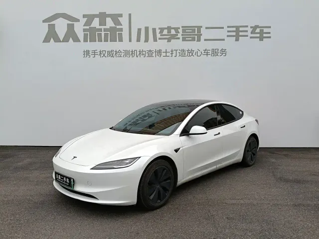 Фотография автомобиля — Tesla Model 3