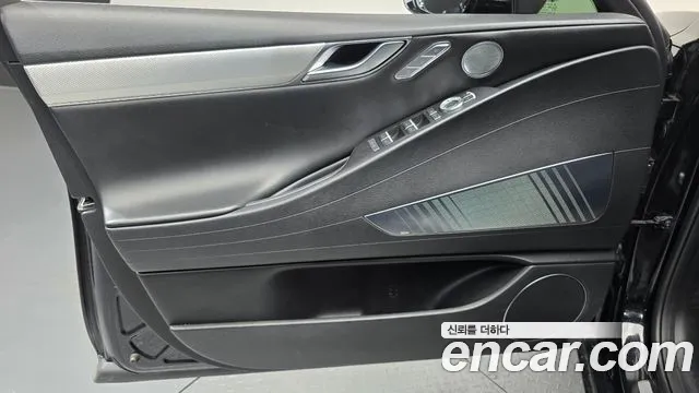 Genesis G80 RG3 — Фото автомобиля 13