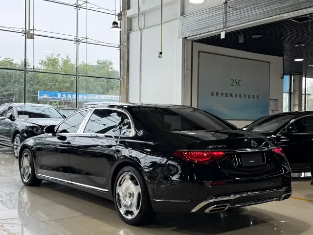Mercedes-Benz Maybach S-Class — Фото автомобиля 23