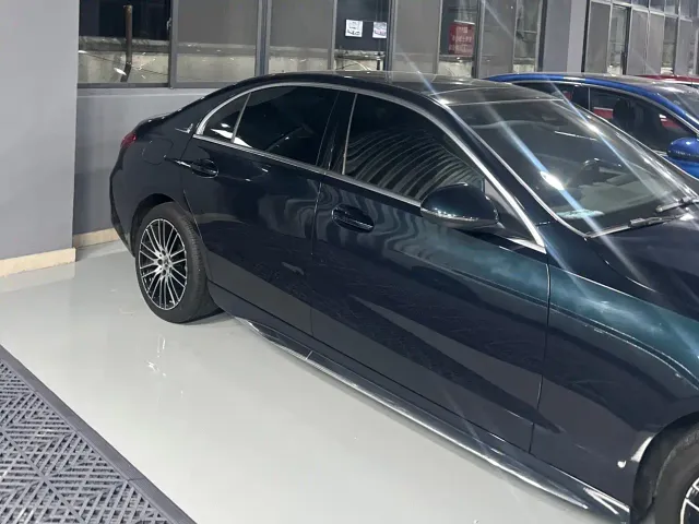 Mercedes-Benz C-Class — Фото автомобиля 3