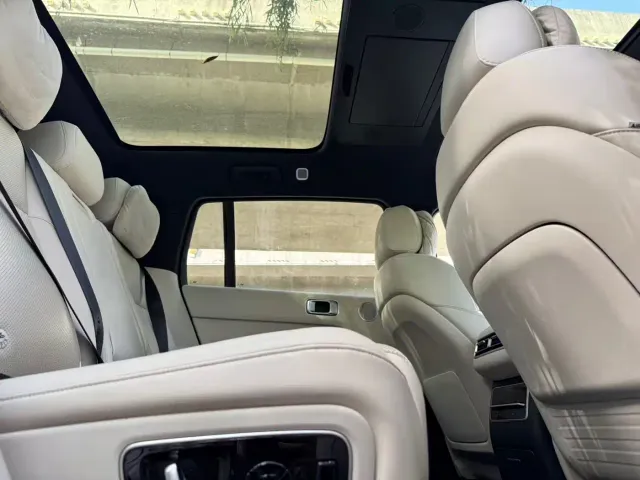 Li Auto L7 — Фото автомобиля 11