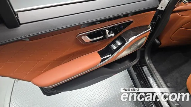 Mercedes-Benz S-Class W223 — Фото автомобиля 13