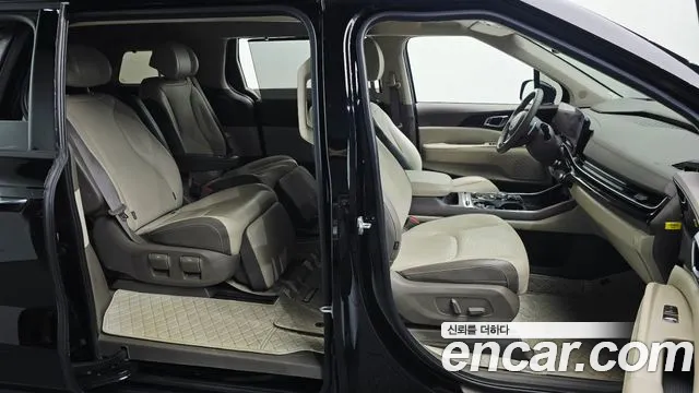 Kia Carnival Generation 4 — Фото автомобиля 26
