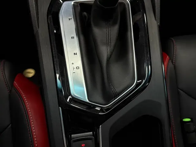 Geely Emgrand S — Фото автомобиля 14