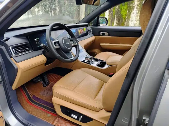 Li Auto ONE — Фото автомобиля 7