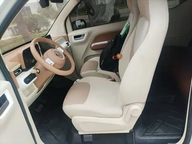 Wuling Hongguang Mini EV — Фото автомобиля 14