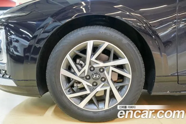 Hyundai Grandeur Grandeur (GN7) 2.5 Бензин 2WD — Фото автомобиля 5