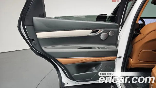 Genesis GV80 — Фото автомобиля 24