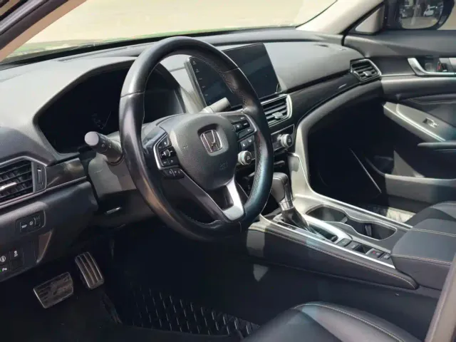 Honda Accord — Фото автомобиля 4