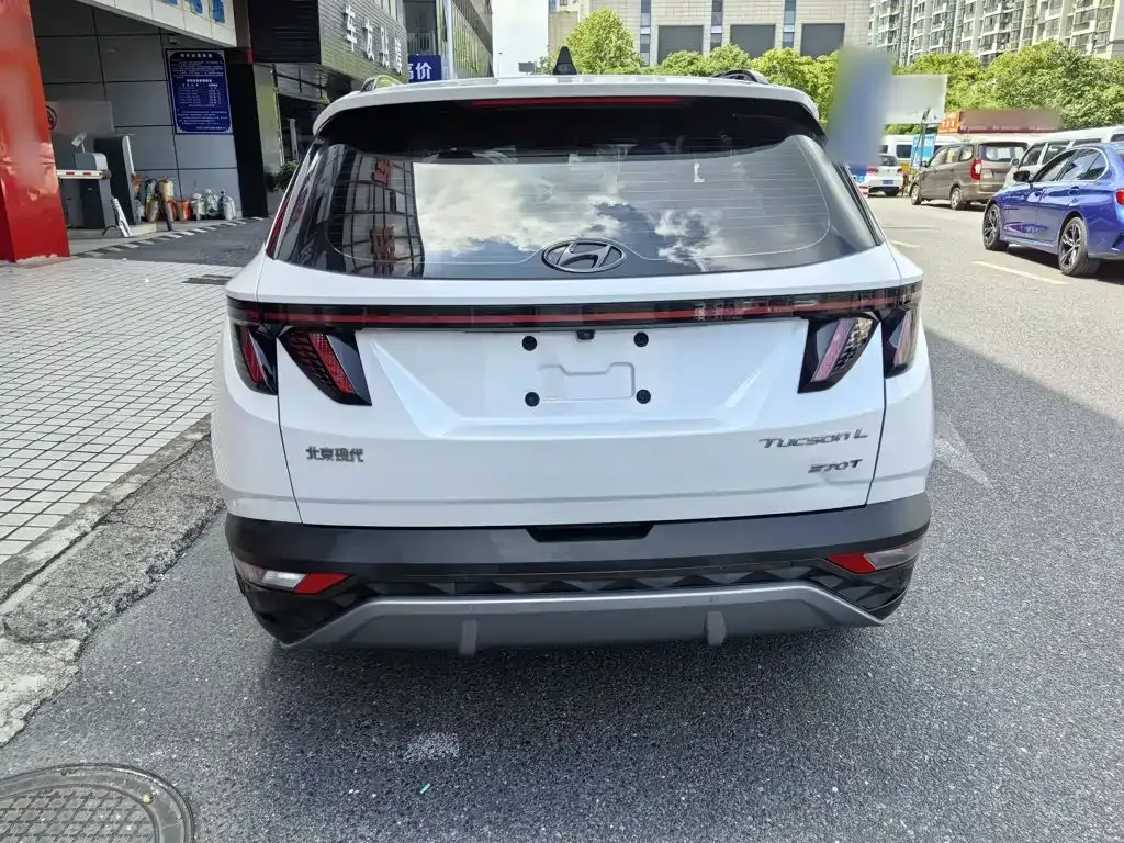 Hyundai Hyundai Tucson 2023 Tucson L 1.5T Automatic 2WD DLX Luxury Edition — Фото автомобиля 11