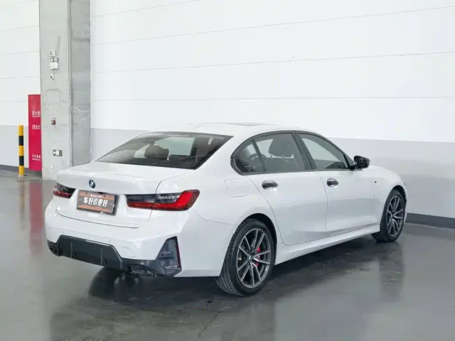 BMW 3 Series — Фото автомобиля 2