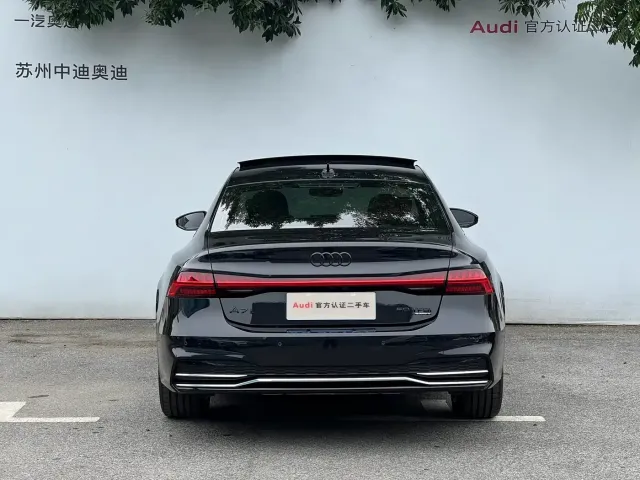 Audi A7L — Фото автомобиля 5