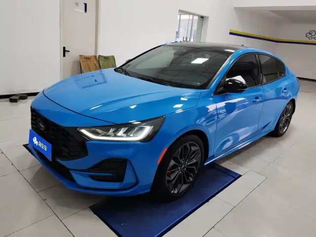 Фотография автомобиля — Ford Focus