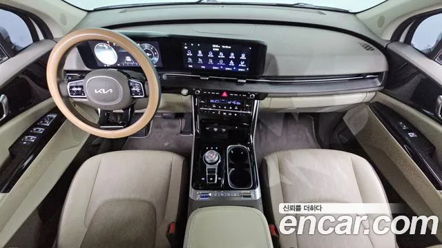 Kia Carnival — Фото автомобиля 10