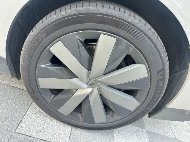 Li Auto i6 — Фото автомобиля 6