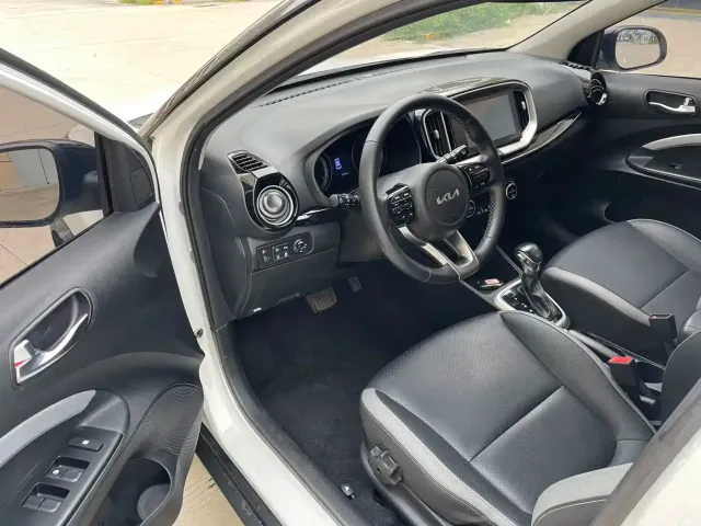 Kia KX1 — Фото автомобиля 4