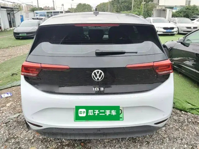 Volkswagen ID.3 — Фото автомобиля 5